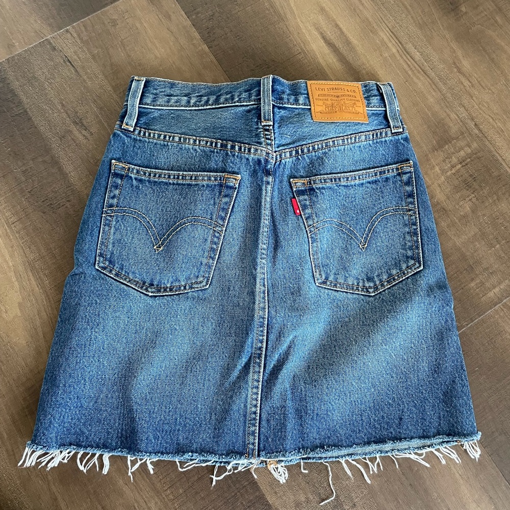 Levis Ribcage High Rise Denim Skirt
